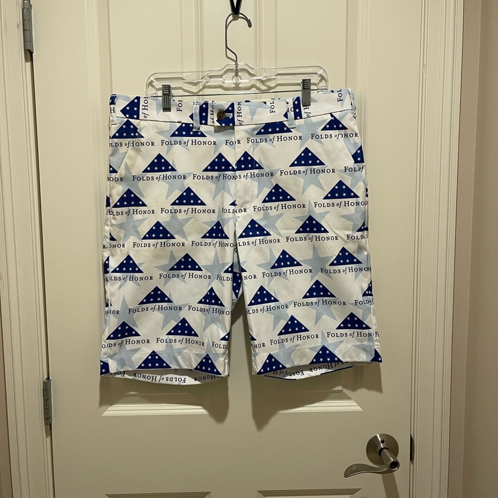 LOUDMOUTH FOLDS OF HONOR SHORTS